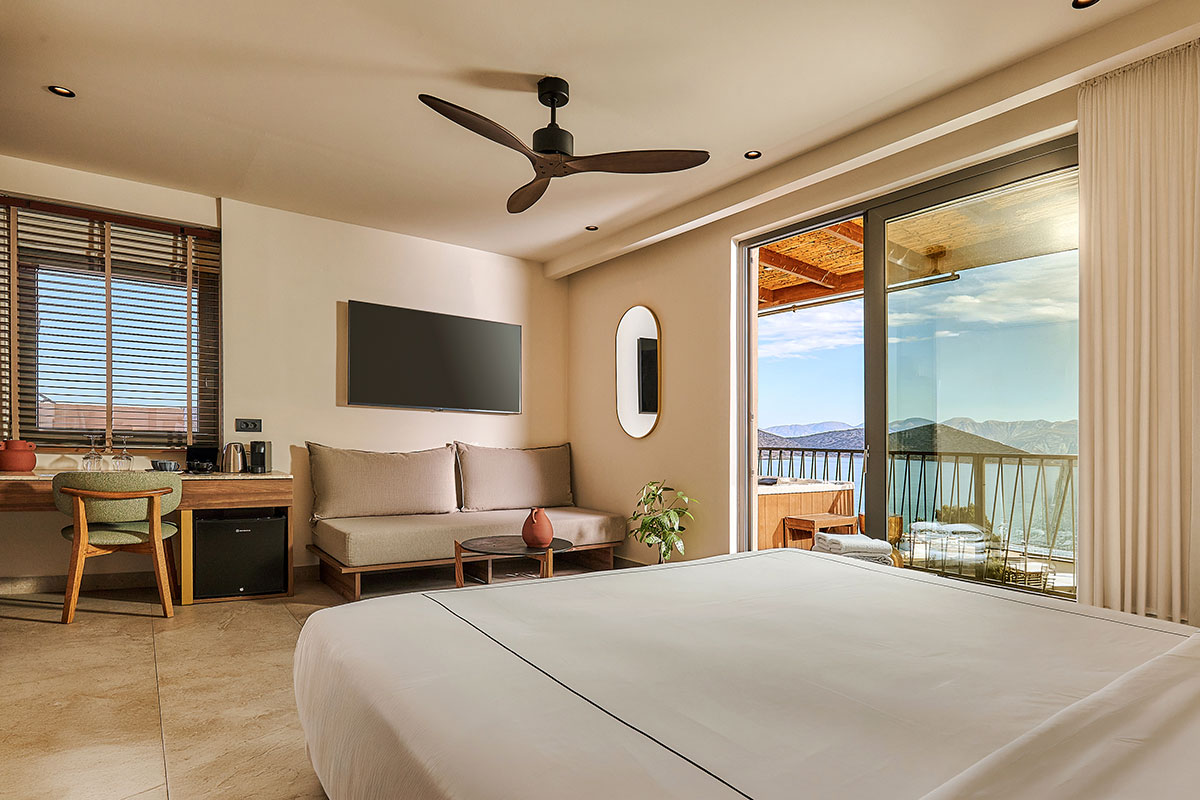 Superior Room Jacuzzi Sea View